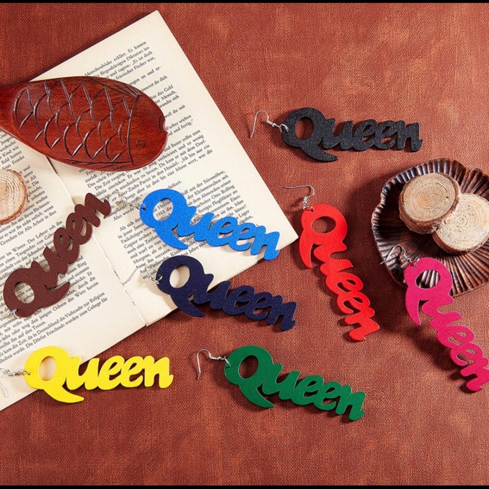 Queen Wooden Dangle Earrings